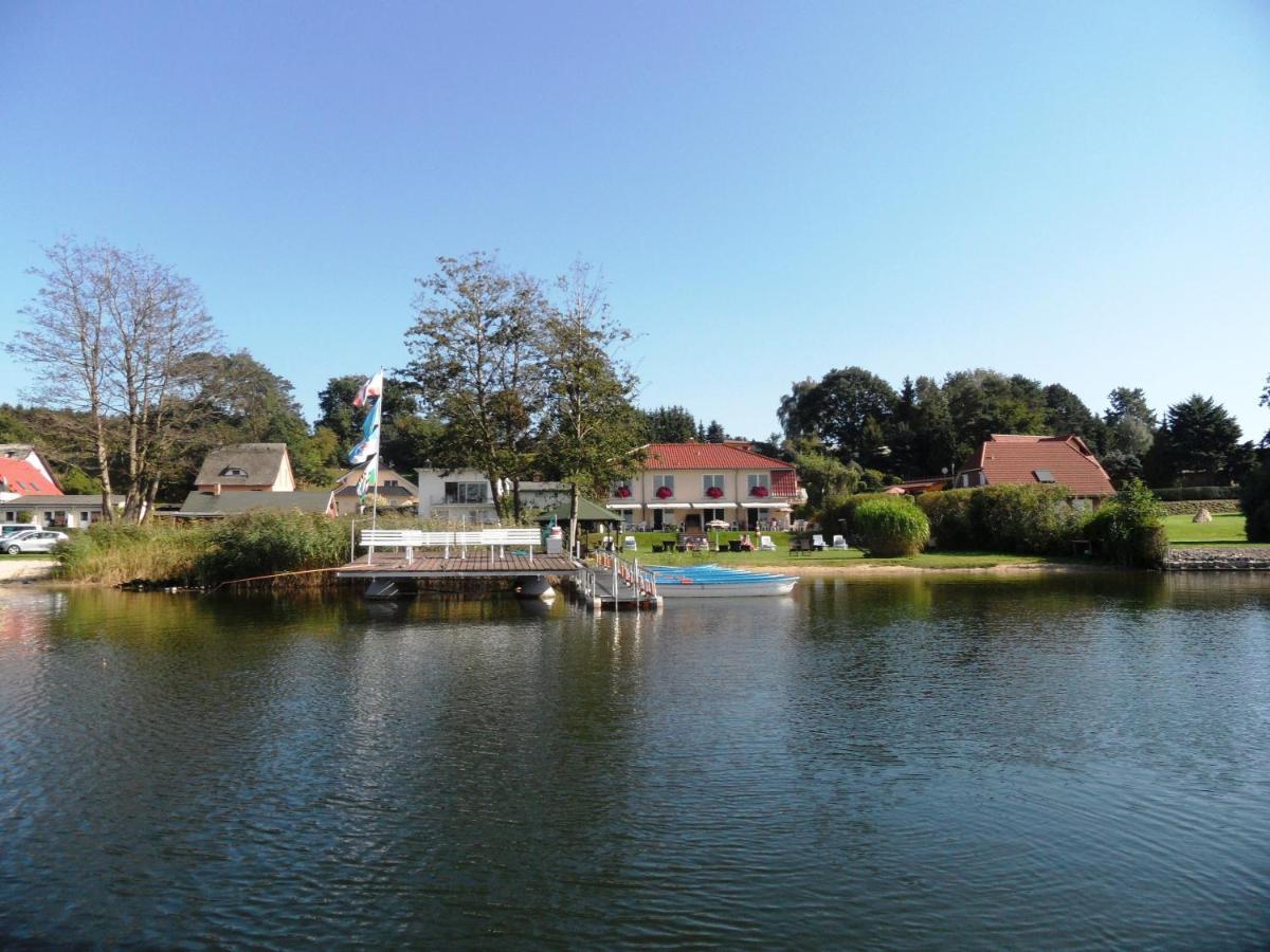 Ferienwohnungen Direkt Am See Bei Den Kaiserbaedern ゼーバート・ヘリングスドルフ エクステリア 写真